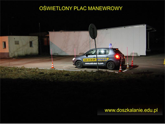 oswietlony plac manewrowy